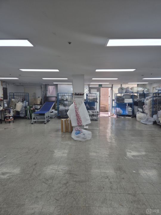 자연채광썬큰구조.신당역인근.대형사무실 매물의 1번째 사진