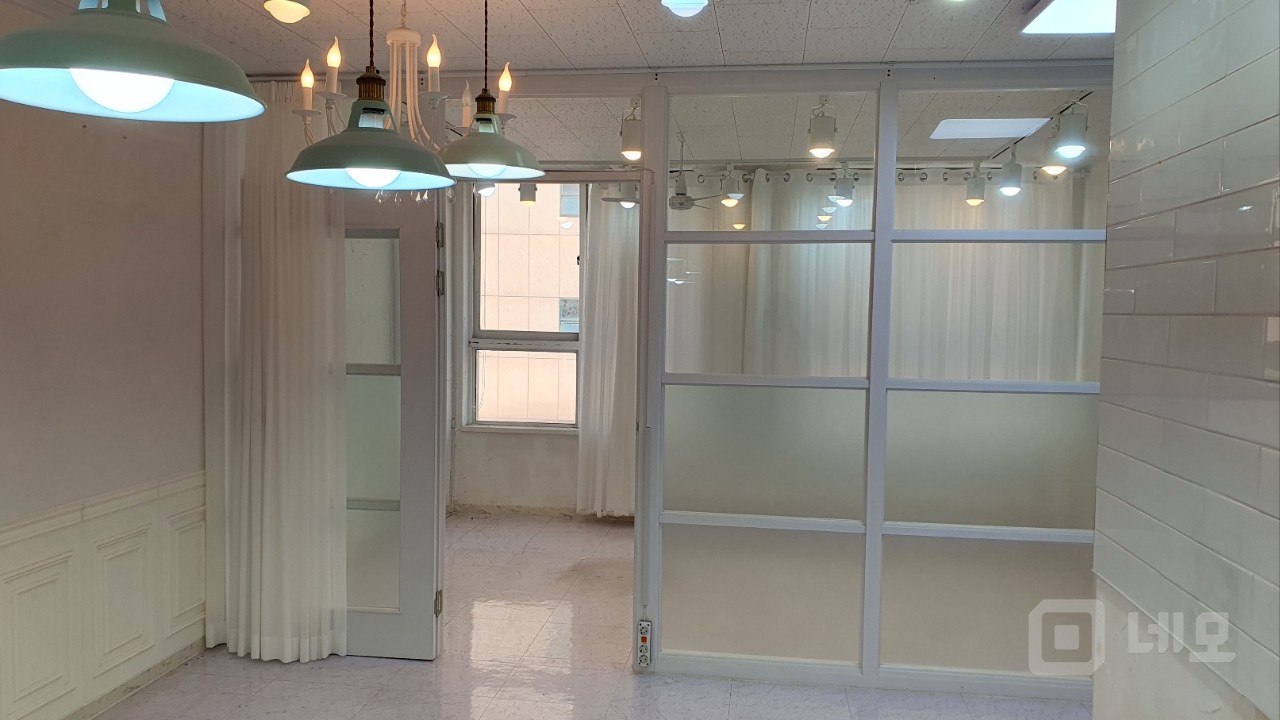 화정로데오입구 네일 피부미용 사무실 추천 환하고 화정역5분으로 접근성좋음 매물의 4번째 사진