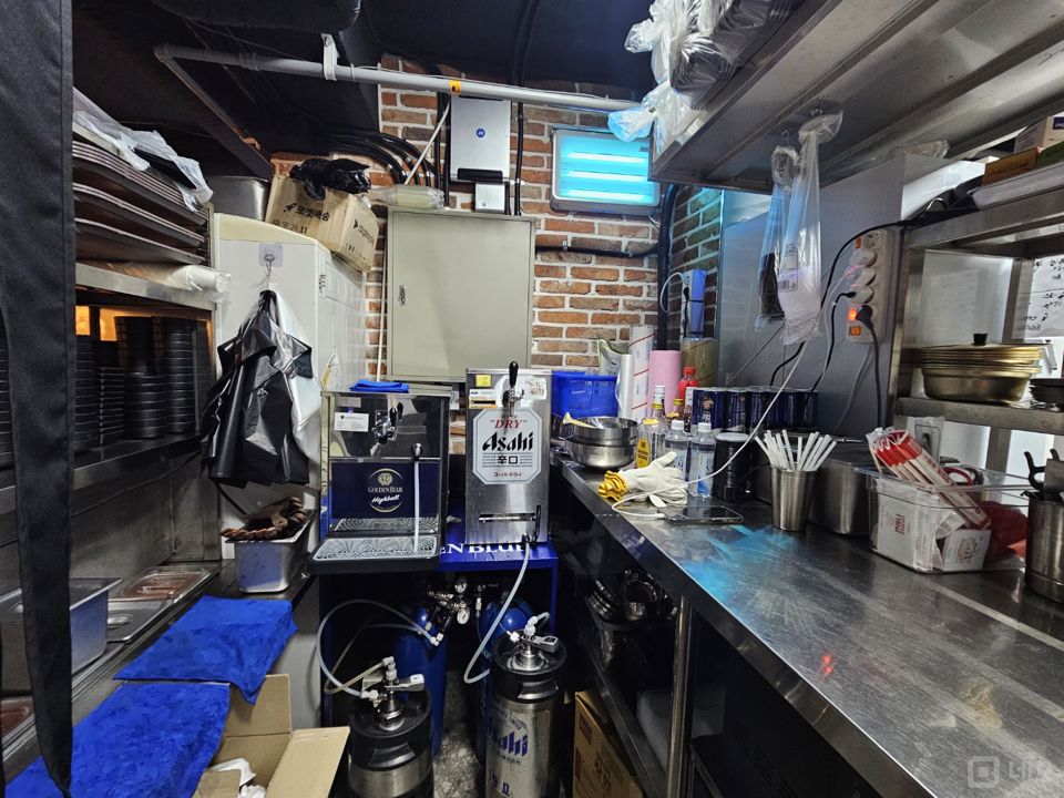 압구정 로데오 메인거리 유동인구 많은 신사동 음식점 매물의 3번째 사진