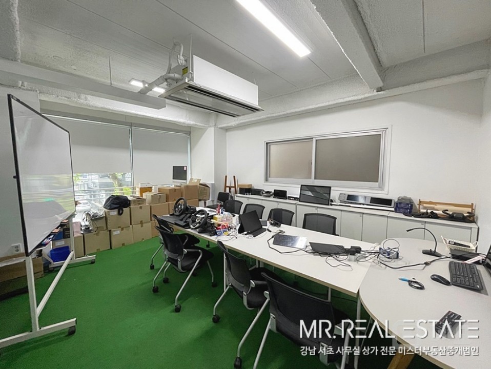 양재.말죽거리사거리,인테리어,냉난방기완비,주차2대 매물의 6번째 사진