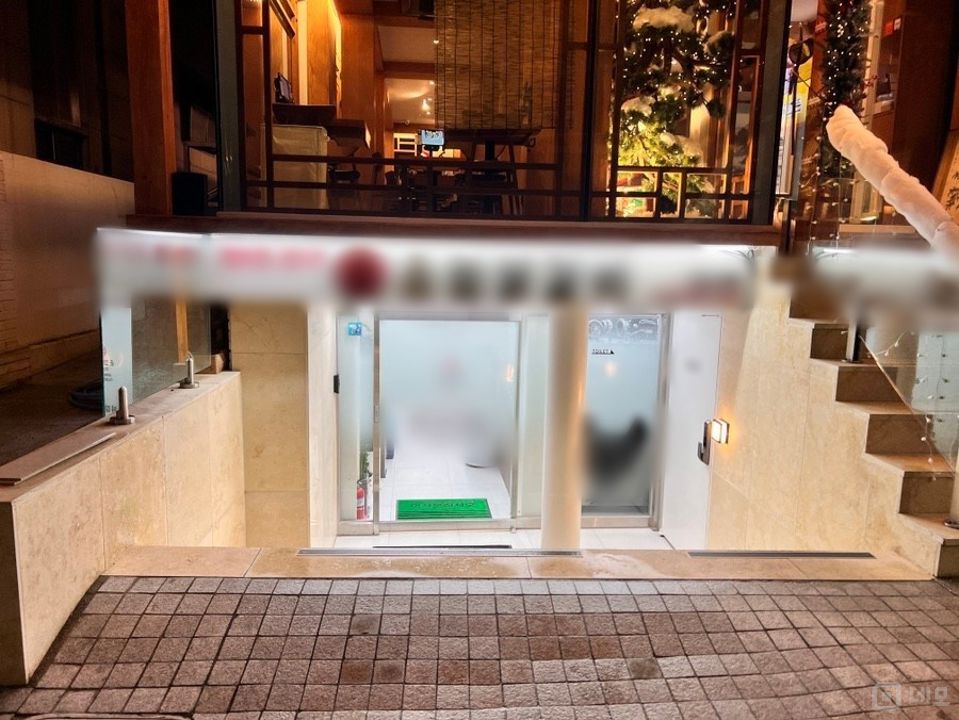 동교동 깔끔한 인테리어 및 시설 닭갈비집 매물의 5번째 사진
