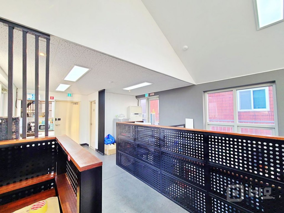 단독테라스 2개, 엘베 有,채광 좋은 사무실 매물의 5번째 사진