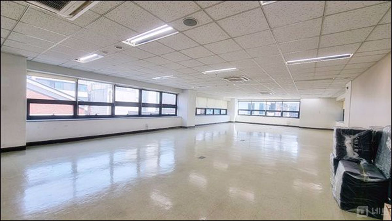 ▣7호선 이수역 533M / 대로변 정말 깔끔한 사무실 임대▣ 매물의 4번째 사진