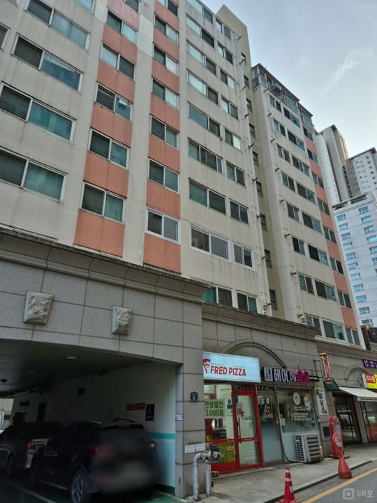 천호동 아파트 상가에 위치한 피자 전문점 매물의 6번째 사진
