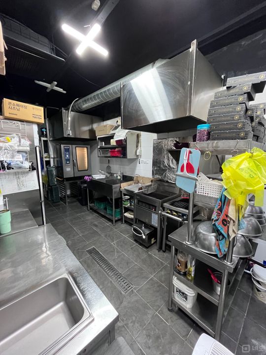푸라닭 시흥점 매도합니다 매물의 2번째 사진