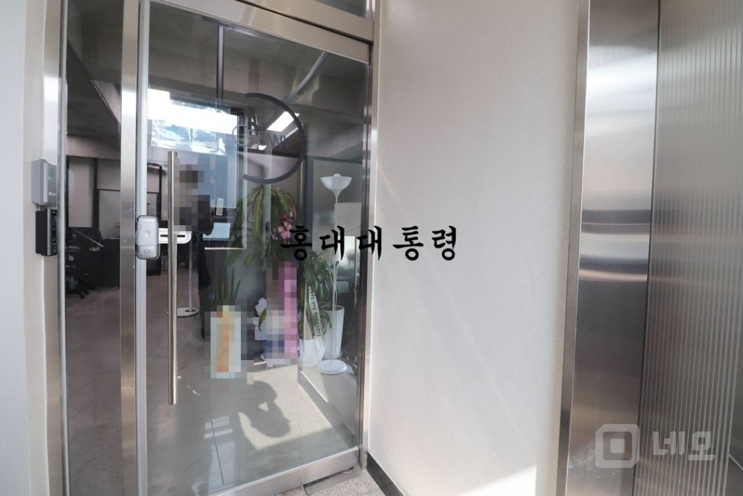 합정역 도보 5분 신축급 내외부 세련된 사무실 매물의 15번째 사진