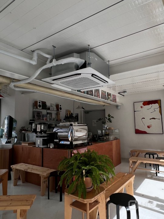 충무로역 느낌 좋은 카페 매물의 2번째 사진