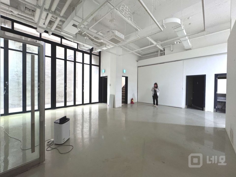 청담사거리 인근에 위치한 무권리! 층고높은 지하매물! 호리존 매물의 8번째 사진