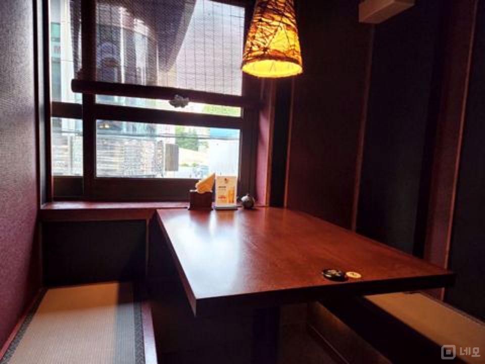 교대역 역세권, 고급스러운 인테리어, SNS 핫플레이스 이자카야 매물의 5번째 사진