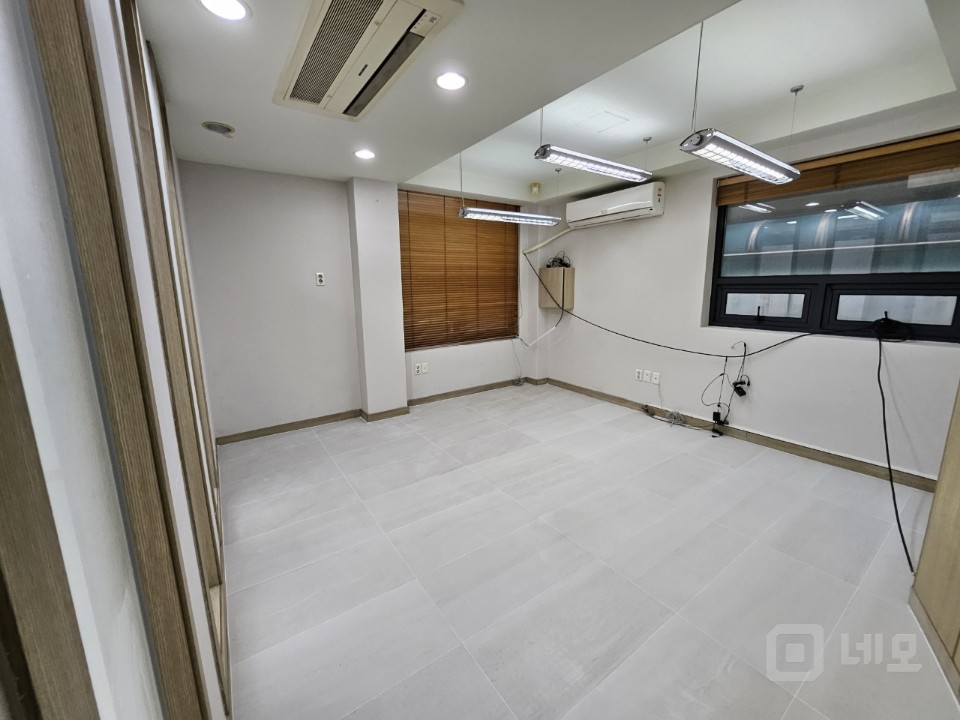 강남구 역삼동 역세권 1층 사무실 임대 매물의 3번째 사진