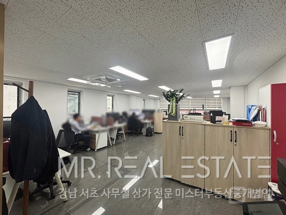 언주역도보3분.가성비ACE.주차무료1대.깔끔한인테리어 매물의 3번째 사진