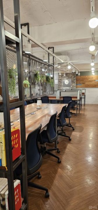 시설 집기 포함 인테리어 완비된 금호동1가 스터디카페 매물의 1번째 사진
