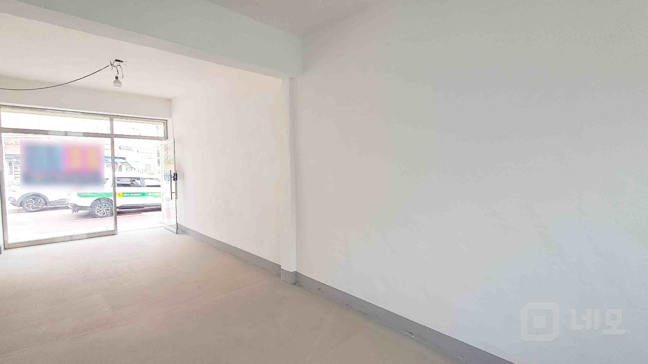 🏢 [답십리역 1층 소형 상가] 리모델링 완료, 권리금 없이 입주! 매물의 4번째 사진