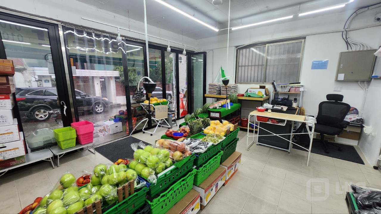 경성고 인근 주거지역에 위치, 넓은 상가,낮은권리금 매물의 4번째 사진