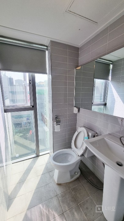 조용한 입지 환경 신축급 외관 확 트인 개방감 좋은 공간 매물의 7번째 사진