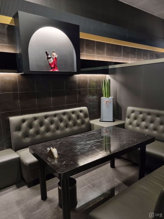 고급스러운 인테리어 완비된 종로1가 비즈니스 바 매물의 3번째 사진