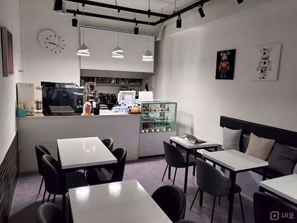 급매물! 월세 및 권리금 조정된 시설! /오금동 시설 양도 가능한 카페 매물의 1번째 사진