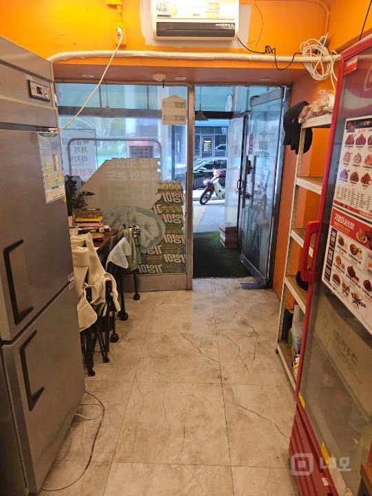 기영이숯불두마리치킨 광진자양점 양도합니다~ 매물의 1번째 사진