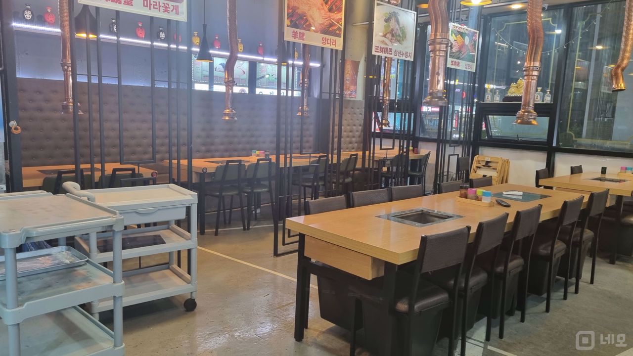 향남읍 중심 상권, 시설 집기 완비된 양꼬치집 매물의 4번째 사진