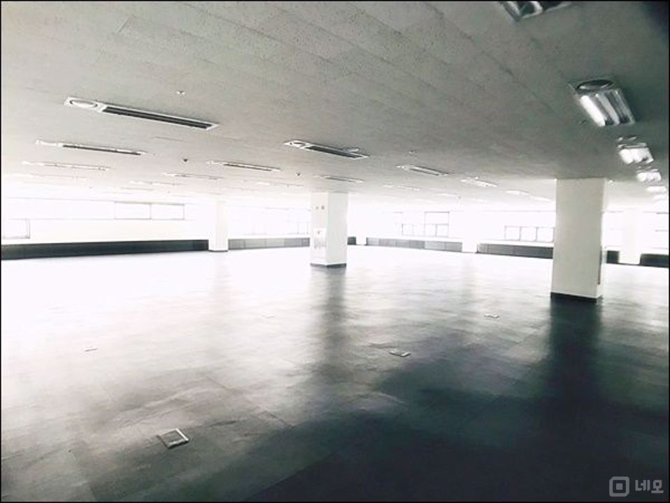 ●경의중앙 수색역 1번 출구에서973m 대형 프라임급 사무실 임대입니다! 매물의 4번째 사진