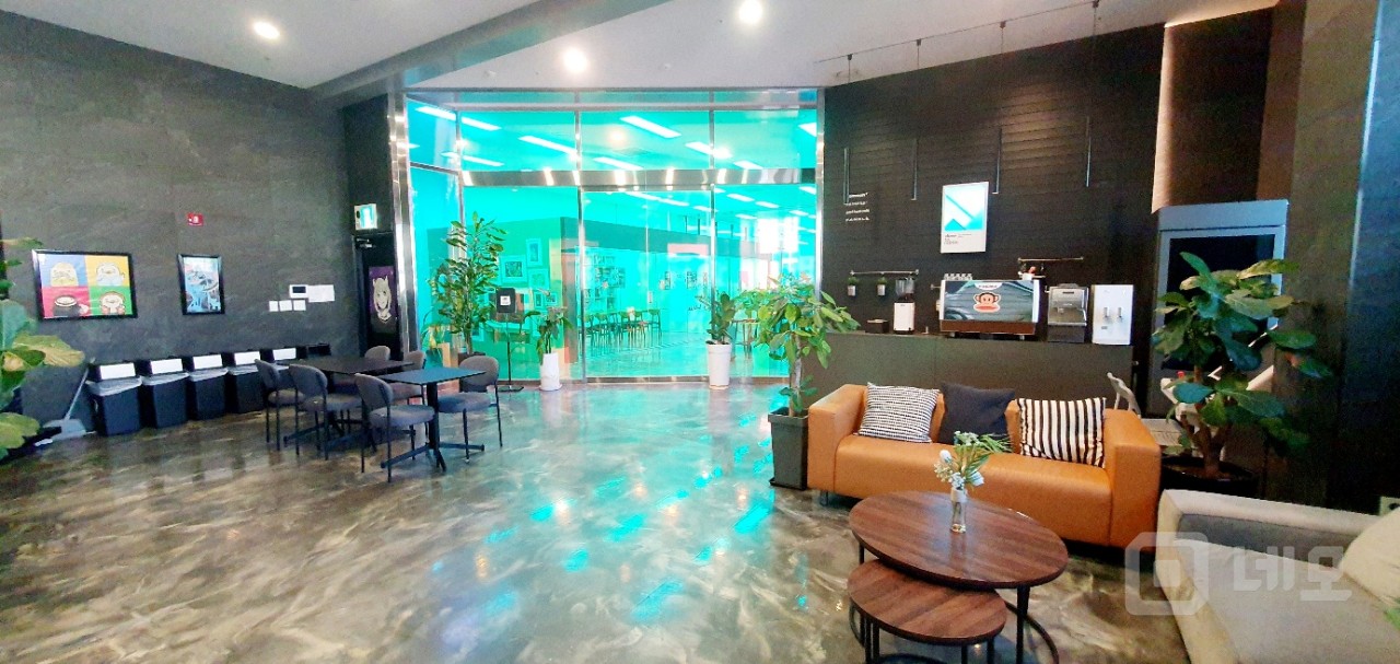 🦋실 179평. 한개층 단독사용. 인테리어 최상급🦋 매물의 3번째 사진