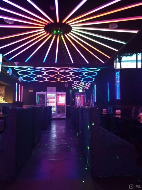 인테리어 완비된 신정동 라이브 카페 매물의 3번째 사진