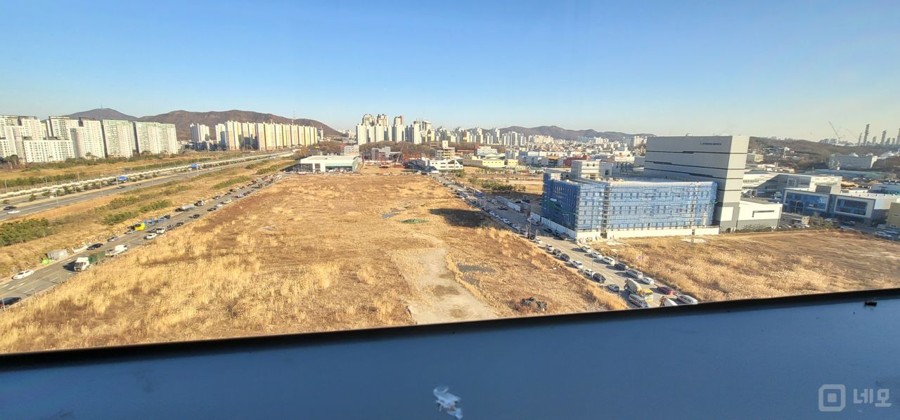 즉시입주 가능한 청라동 지식산업센터내 사무실 매물의 10번째 사진
