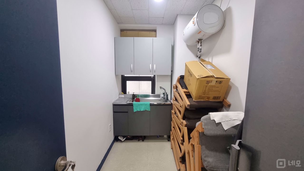 양재역 역세권에 위치한 채광 우수한 사무실 매물의 7번째 사진