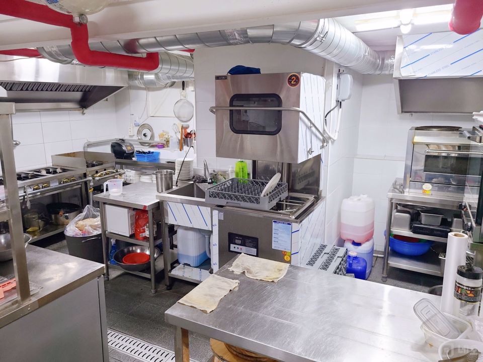 화양동 건물 전체 사용중인 BAR 매물의 13번째 사진