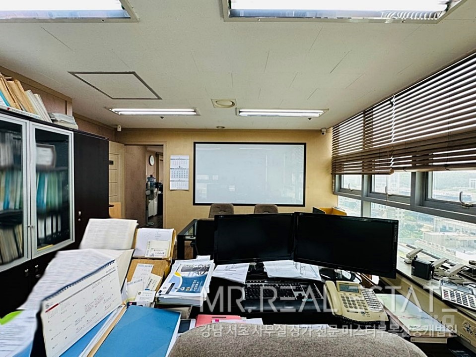 실사진 서울법원삼거리 서초,교대역 더블역세권 주차2대 고층건물 매물의 6번째 사진