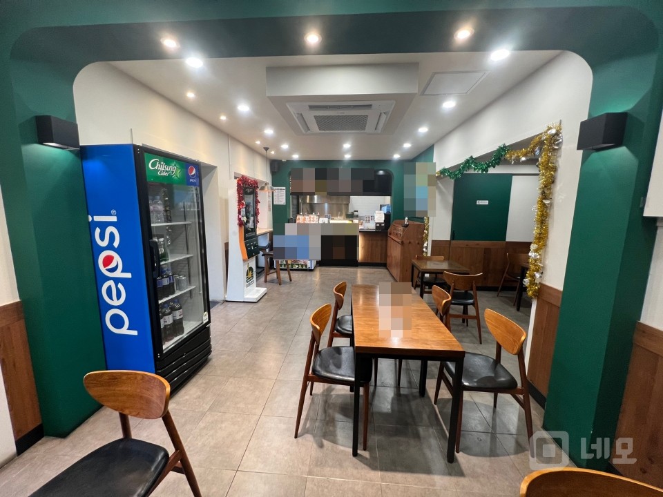 레드로드 1층 노출좋은상가 현 패스트푸드 유동많고 면 좋은 상가 임대 매물의 3번째 사진