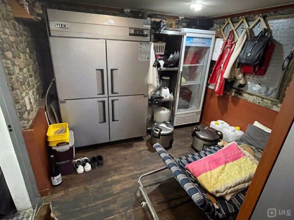 홀운영도 가능한 평점 높은 부산 재송동 배달전문매장 매물의 6번째 사진