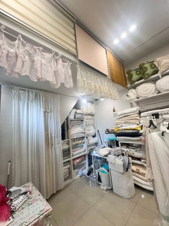 메인상권, 유동인구 많은 논현동 1층 상가 매물의 3번째 사진