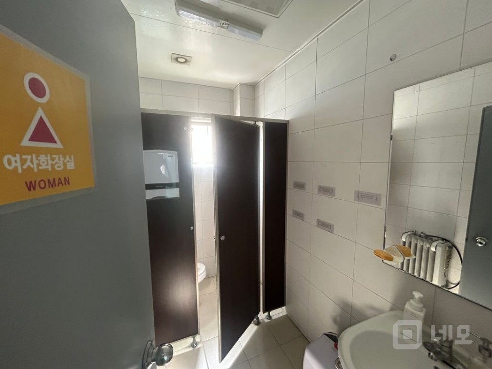 초역세권과 테라스가 있는 깔끔한 건물 6층 매물의 15번째 사진