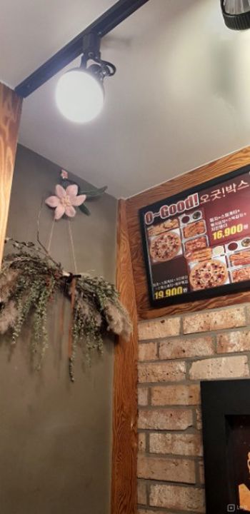 시설 집기 포함 인테리어 완비된 안양동 피자집 매물의 4번째 사진