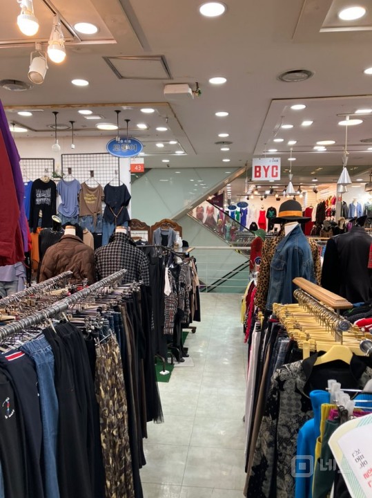 천호동 로데오거리 입구 나비빌딩 내 2층 상가 매매 임대차 구합니다 매물의 13번째 사진