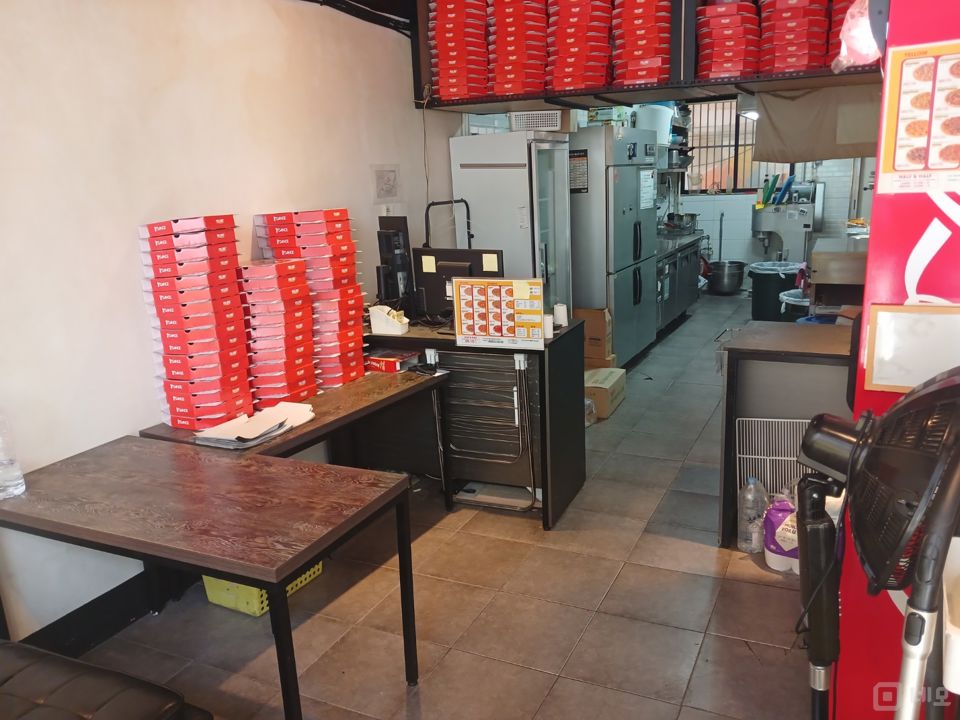 맛집랭킹 피자전문점 매물입니다 옐로우피자 건대점 매물의 1번째 사진