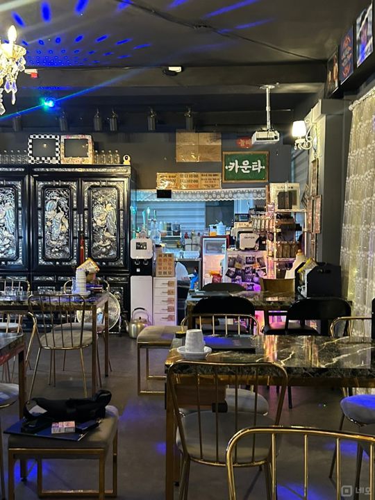 신정동 역세권, 트렌디한 인테리어 요리주점 매물의 3번째 사진