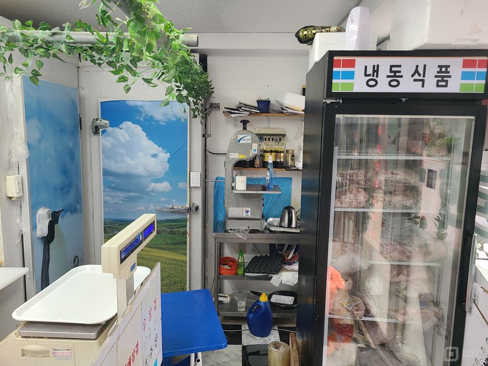 방배동 코너 자리에 위치한 정육점 매물의 3번째 사진