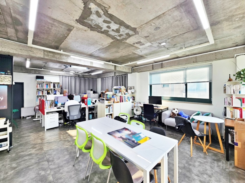 GATE 합정동 채광 좋고 가성비 좋은 대로변 사무실 매물의 1번째 사진