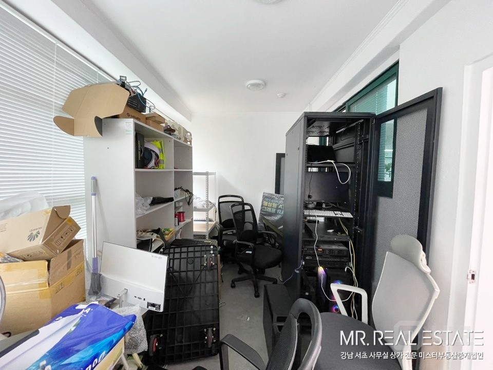 사진有.주차2대.인테리어.냉난방기完.논현역. 매물의 11번째 사진