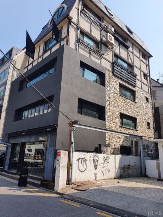 신사동 3층 카페로도 임차 가능한 사무실 매물의 9번째 사진