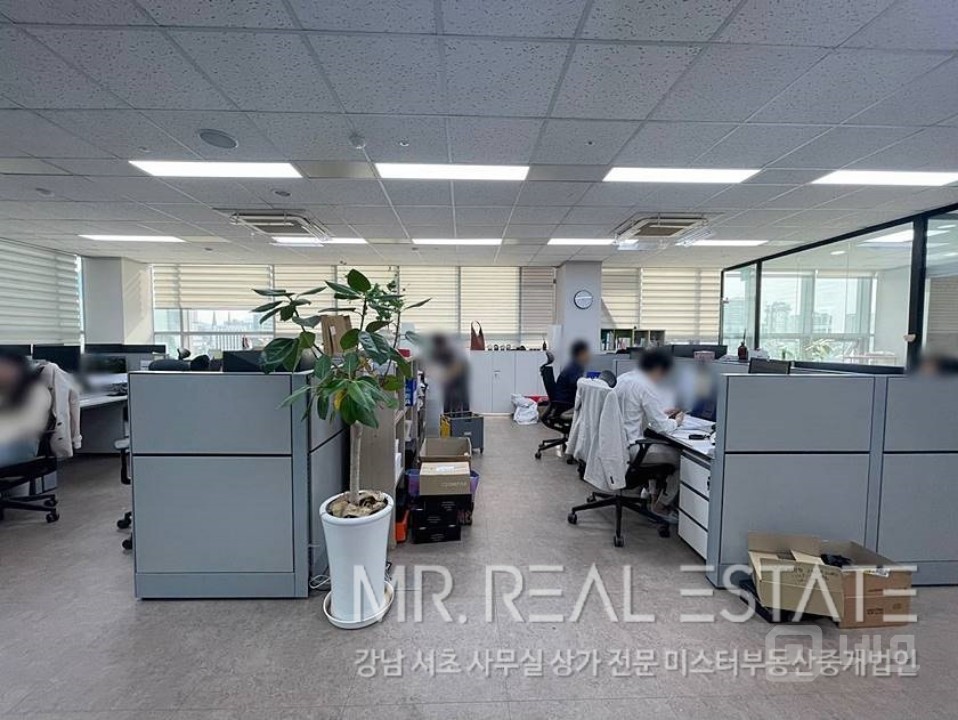 선정릉초역세권.내외관컨디션ACE.대로변건물 매물의 9번째 사진