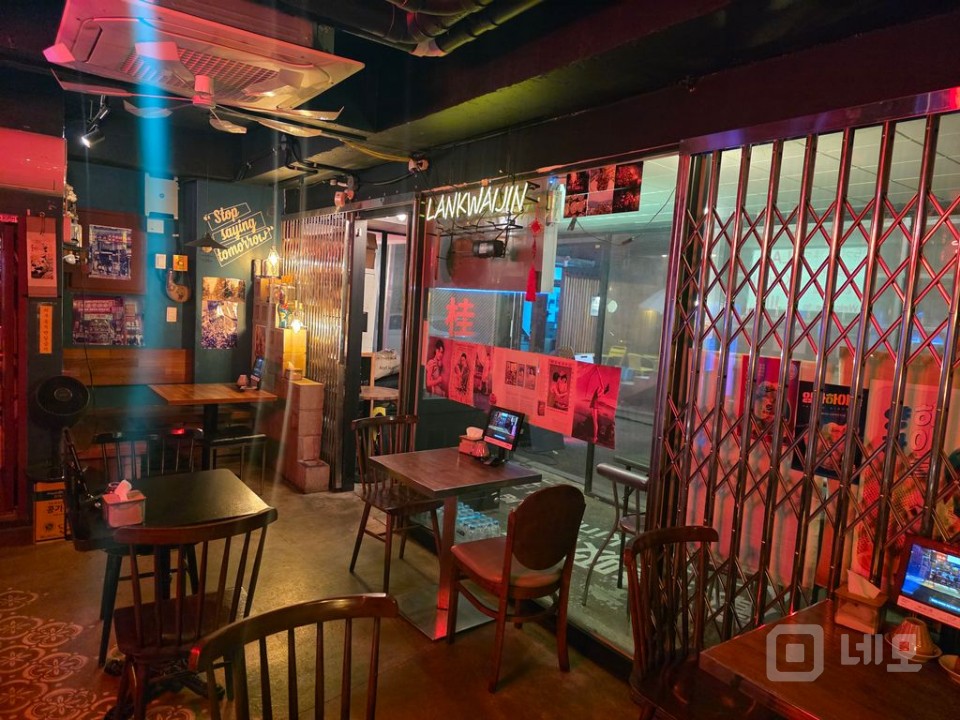 연남동 월세 저렴한 1층 상가. 주차가능. 매물의 1번째 사진