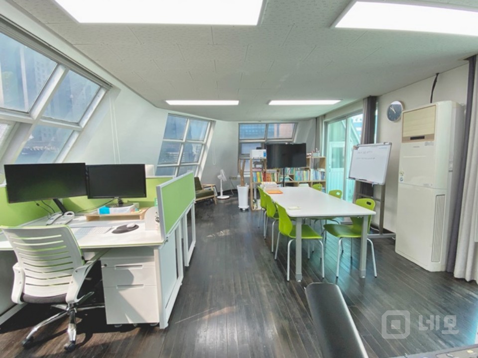 SY 무권리 메세나 폴리스 인근 가성비 좋은 유니크한 사무실 매물의 2번째 사진