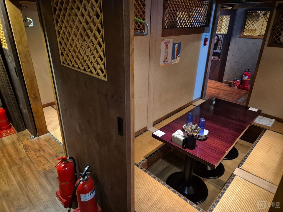 신사동 번화가에 위치한 이자카야 매물의 5번째 사진