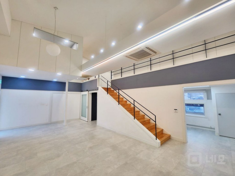 🖼역삼동 아트홀처럼 세련된 오피스🖼 매물의 1번째 사진