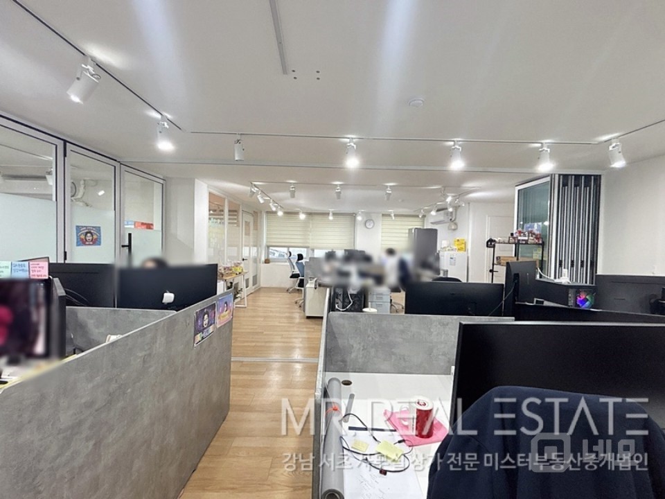 가로수길.인테리어ACE.가성비굳.폴딩도어.화이트톤 매물의 9번째 사진