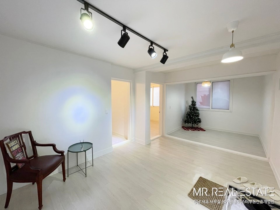 논현초옆.인테리어ACE.사무실.상가.모두환영 매물의 1번째 사진