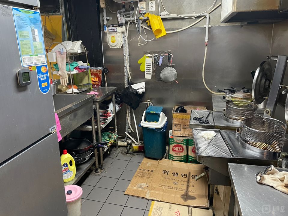 독산동 항아리 상권에 위치한 1층 상가 임대 매물의 3번째 사진